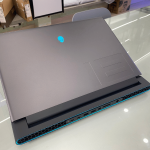 Dell Alienware m18 R1 (Intel)