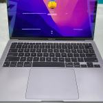 MacBook Air M1 2020 - Like new