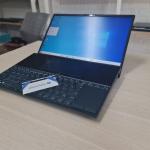 Asus Zenbook Duo UX482EG